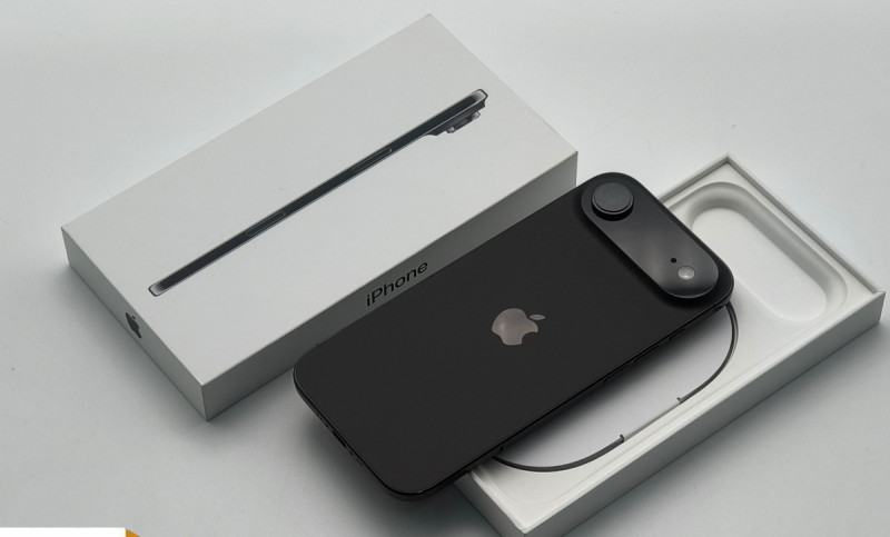 Oryginalny, Nowy Apple iPhone 17 Pro Max, iPhone 17 Pro, 9