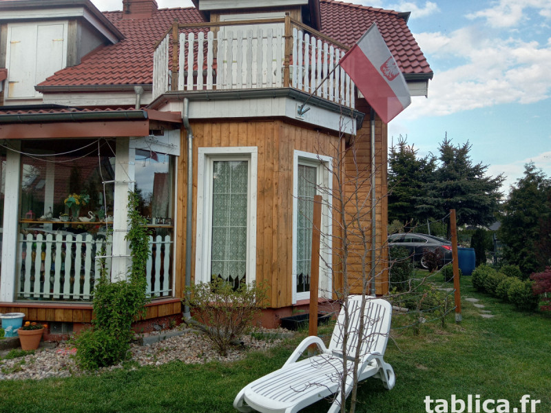 Ekologiczny i efektowny dom koło Poznania  5