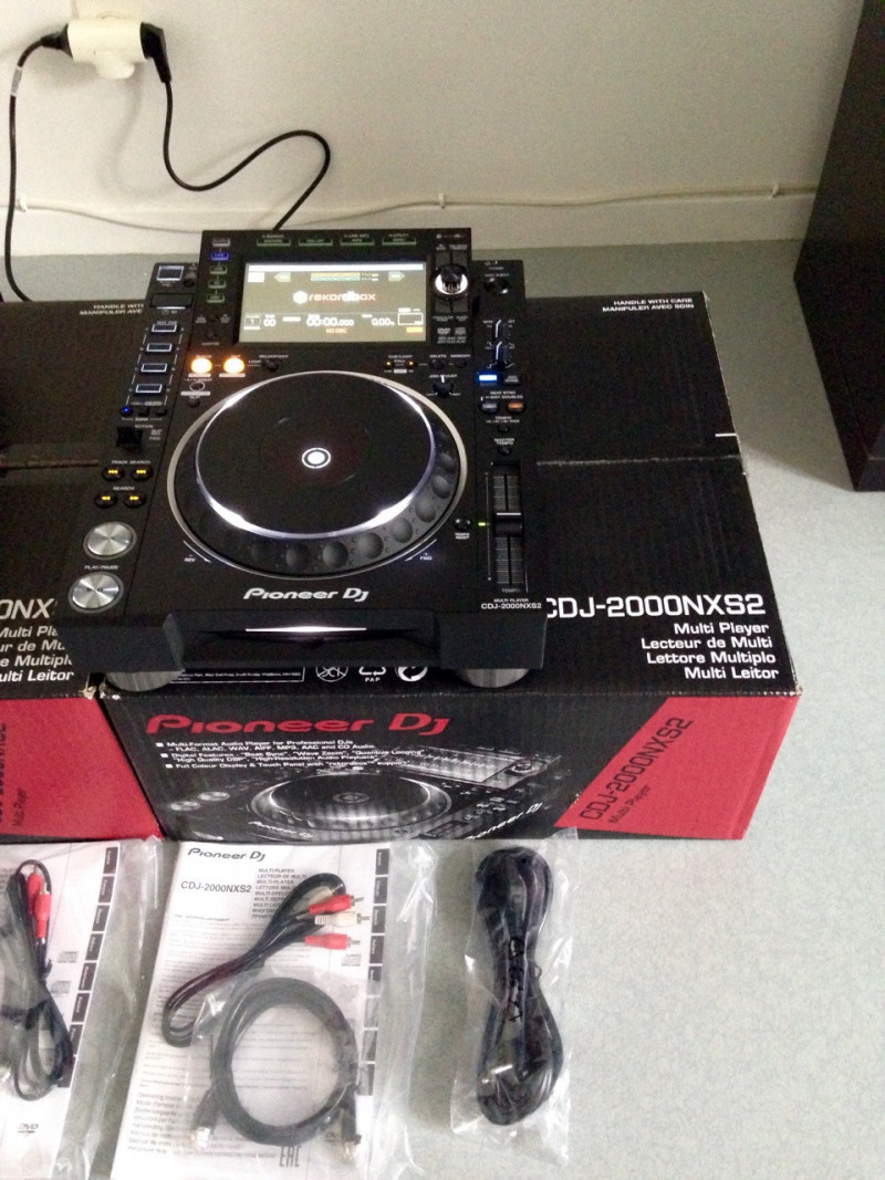 Pioneer DJ XDJ-RX3, Pioneer XDJ-XZ, Pioneer DJ DDJ-REV7 26