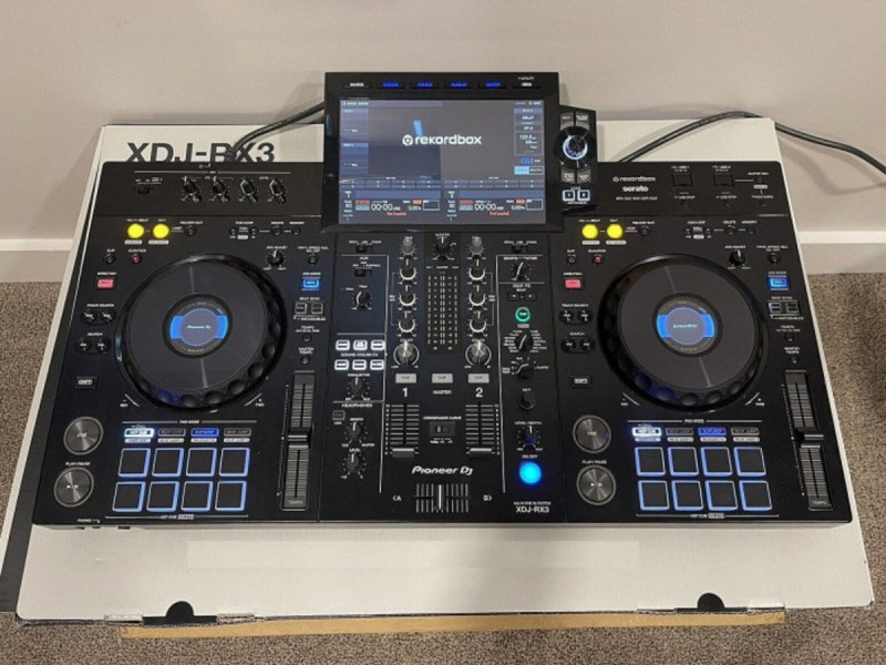 Pioneer DDJ-1000, Pioneer DDJ-1000SRT,  Pioneer DJ XDJ-RX3 21