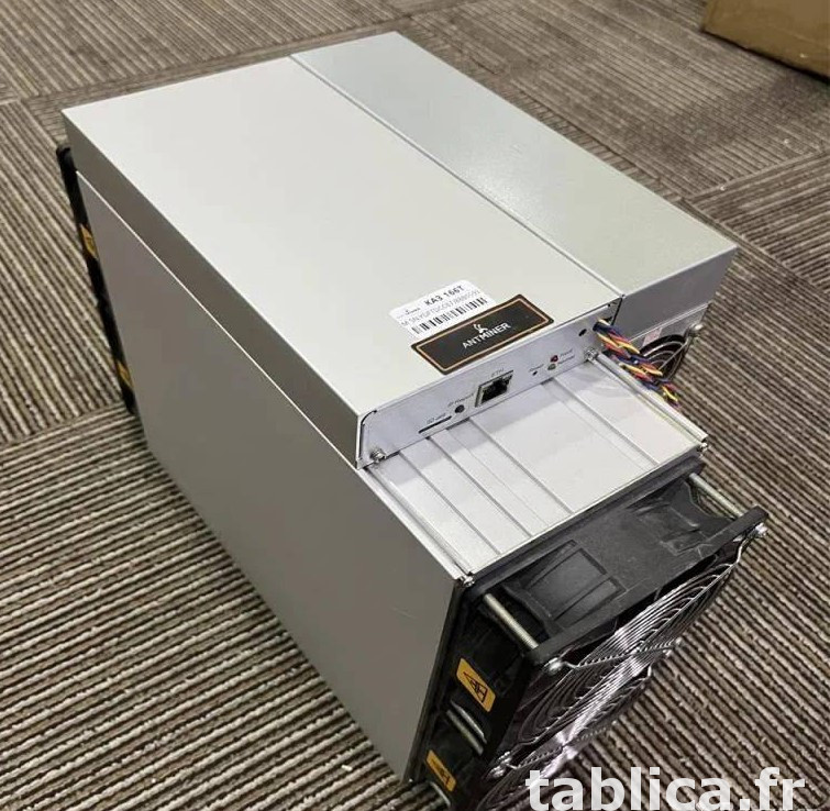 Bitmain Antminer KA3 166THs , Antminer S19 XP 141THs 1