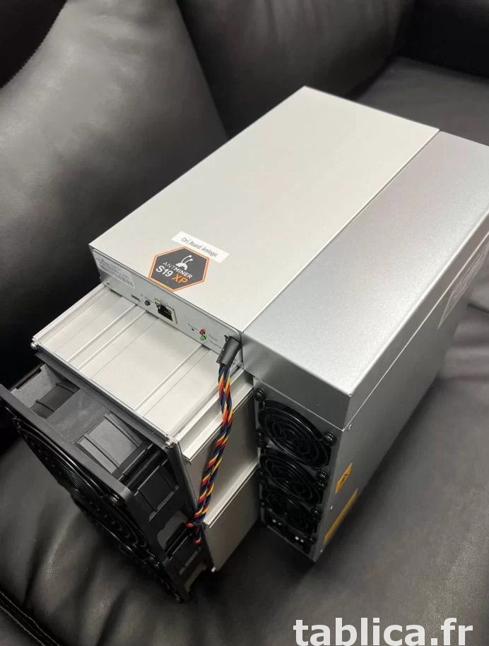 Bitmain Antminer KA3 166THs , Antminer S19 XP 141THs 3