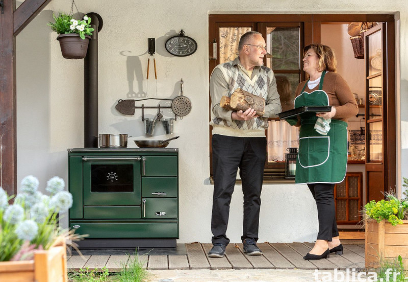 Solidne kuchnie węglowe z szamotowym paleniskiem. 28